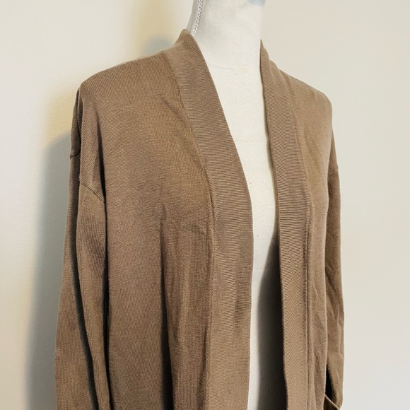 H&M Cardigan - Picture 2 of 6